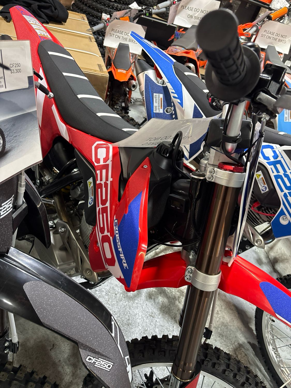 Crossfire CF250 Red