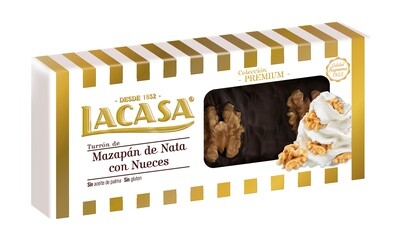 Turrón de mazapán de nata con nueces LACASA 250 g.