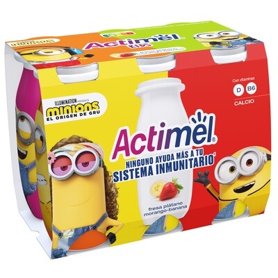 Yogur líquido sabor fresa y plátano ACTIMEL de DANONE.