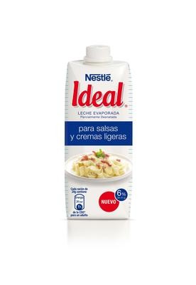 Leche desnatada parcialmente evaporada IDEAL de NESTLÉ.