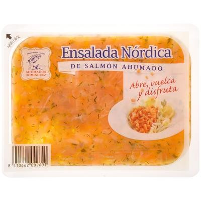 Ensalada nórdica de salmón ahumado de AHUMADOS DOMINGUEZ.