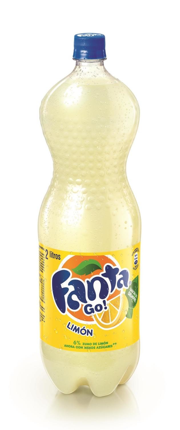 FANTA de limón en botella (2 litros).