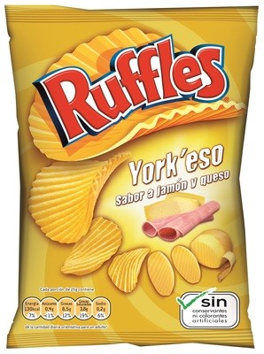 Patatas fritas sabor jamón y queso York&#39;eso de RUFFLES.