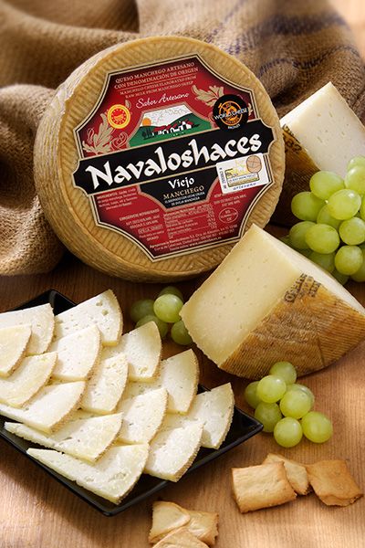 Queso viejo NAVALOSHACES D.O.P. manchego