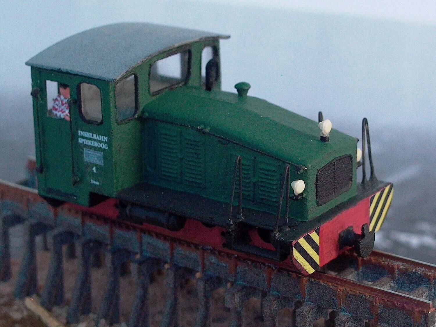 253031 Diesellok IBS V4 grün H0m DC 253031 Diesellok IBS V4 grün H0m DC