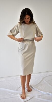 Vestido de algodón orgánico, manga hasta el codo, ANTES 81€, AHORA 40€,
