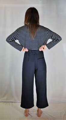 P1 22. Pantalón sudadera marino. Antes 75€ AHORA 45€