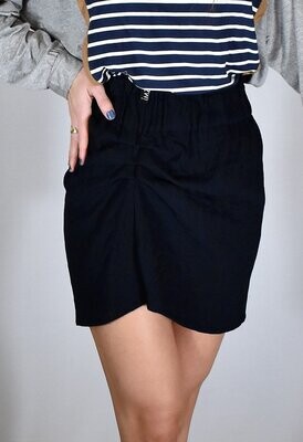 F6 22. Minifalda marino/negro. Antes 56€ AHORA 35€