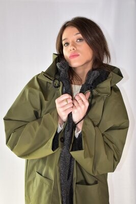 CH16 22. Gabardina con forro extraible. Antes 162€ AHORA 90€