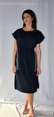 V2 22. Vestido en sudadera marino. Antes 78€ AHORA 45€
