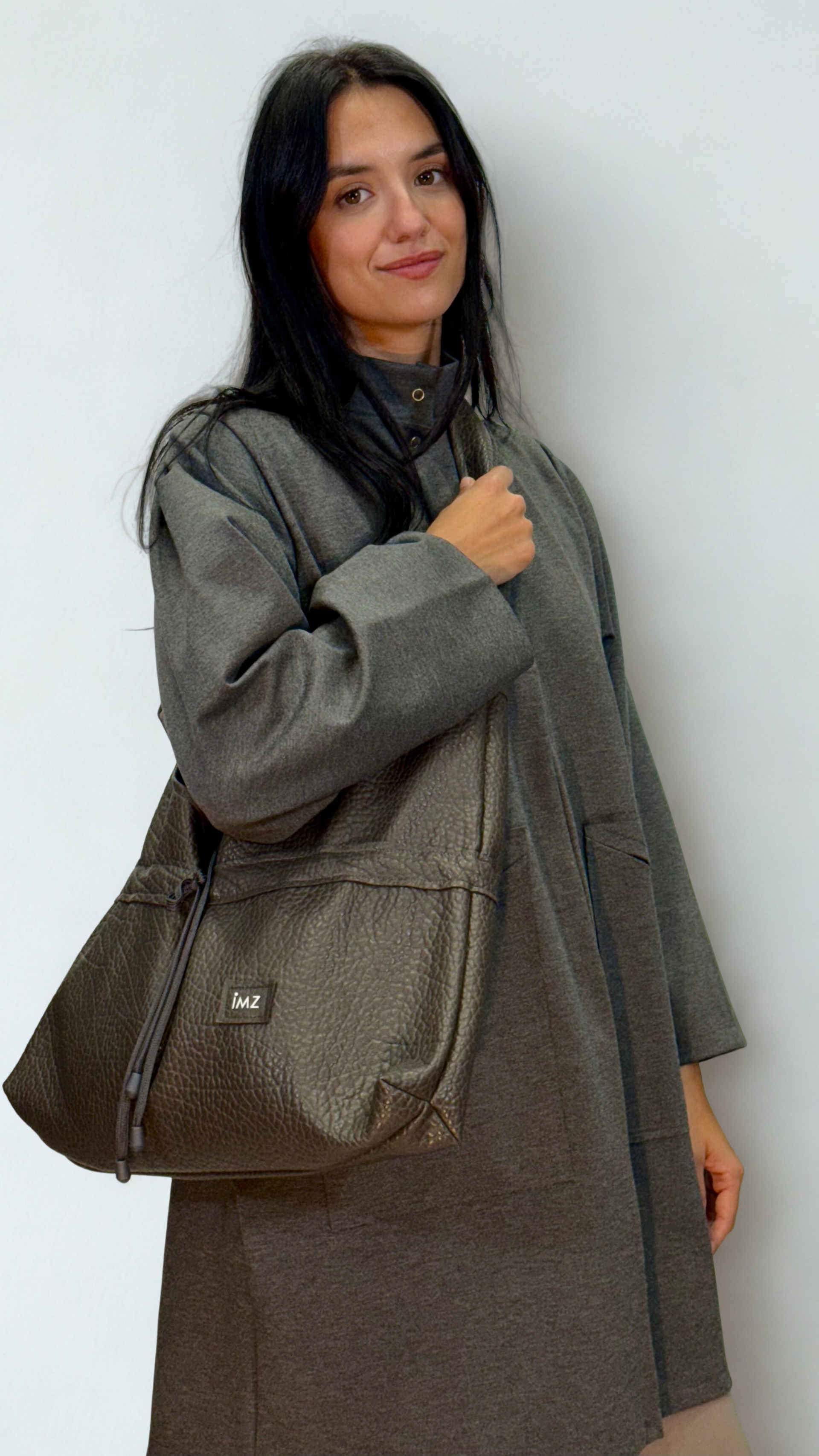 Bolso AINTZILA GRIS.