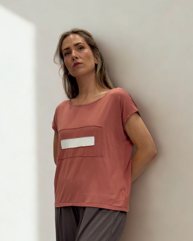 C10. KALZEDONIA