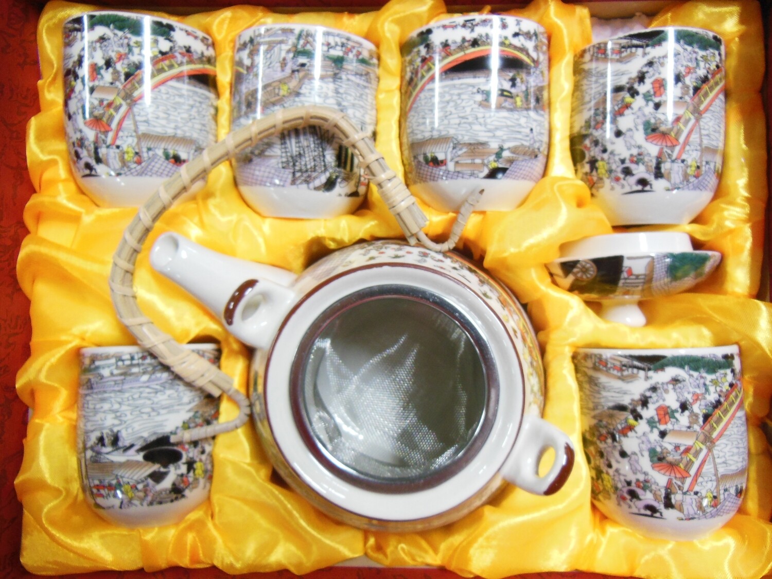 241007 Сервиз "Пристань" чайник с ситечком 850мл, шесть пиал 150мл, подарочная коробка, фарфор