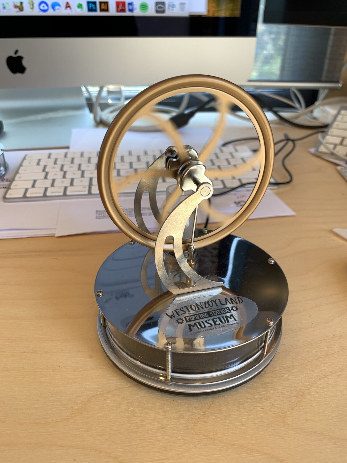 Low Temperature Stirling Engine