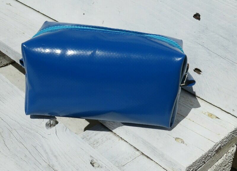 Etui royalblau
