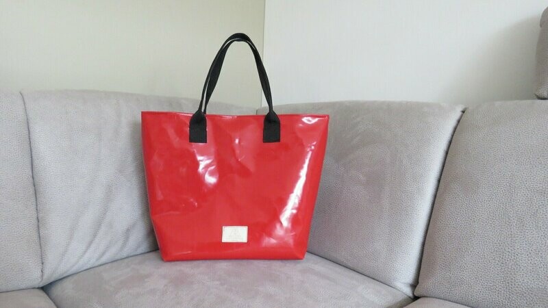 Shopper aus LKW-Plane schwarz