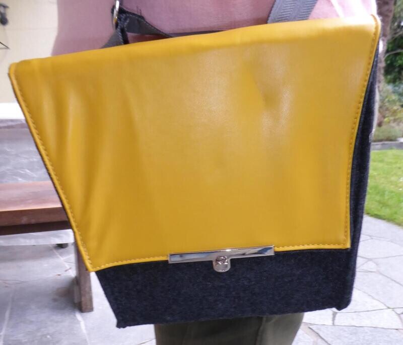 Filztasche Trapez gelb