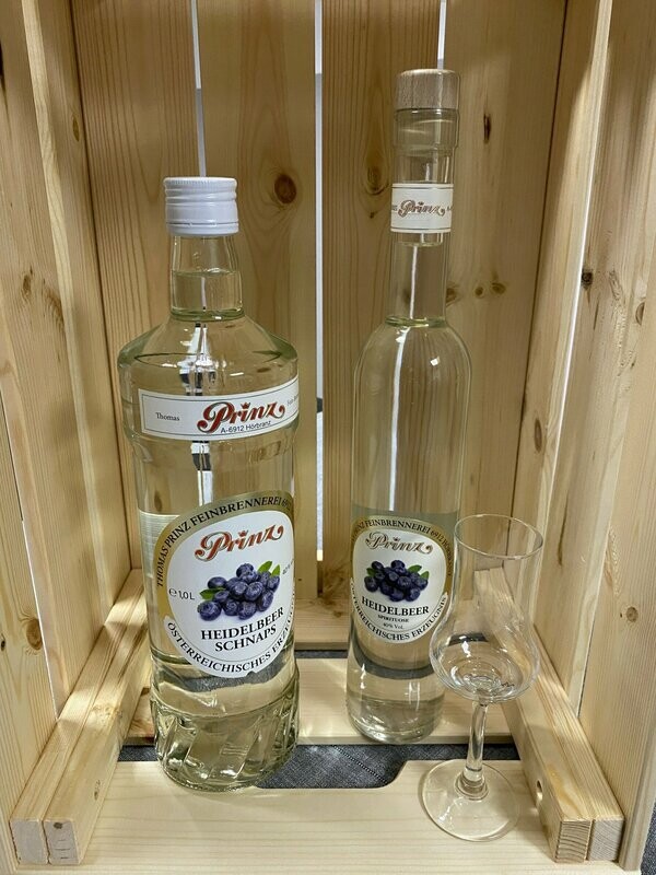 Prinz - Heidelbeer Schnaps 40 % vol. (1,0l / 0,5l) Prinz - Heidelbeer Schnaps 40 % vol. (1,0l / 0,5l)