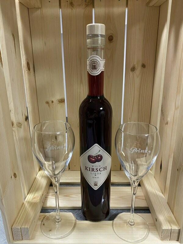 Prinz - Wild Kirsch Likör 16 % vol. (0,5L) Prinz - Wild Kirsch Likör 16 % vol. (0,5L)
