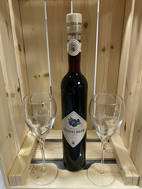 Prinz - Wild Heidelbeer Likör 16 % vol. (0,5L) Prinz - Wild Heidelbeer Likör 16 % vol. (0,5L)