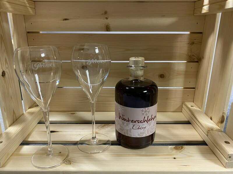 Prinz - Winterschlehen Likör 16 % vol. (0,5L) Prinz - Winterschlehen Likör 16 % vol. (0,5L)