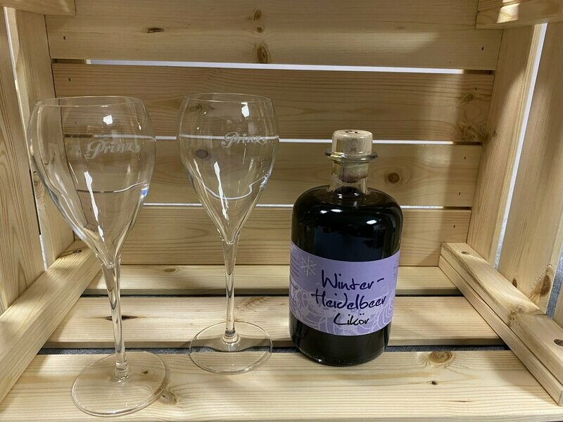 Prinz - Winter Heidelbeer Likör 16 % vol. (0,5L) Prinz - Winter Heidelbeer Likör 16 % vol. (0,5L)