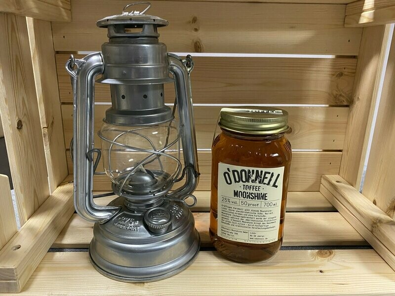 O´Donnell Moonshine - Toffee Likör 25 % vol. (0,7l / 350ml) O´Donnell Moonshine - Toffee Likör 25 % vol. (0,7l / 350ml)