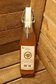 HUMULUPU Hop Gin - Pedro Ximénez cask finished 48% - 0,5l HUMULUPU Hop Gin - Pedro Ximénez cask finished 48% - 0,5l