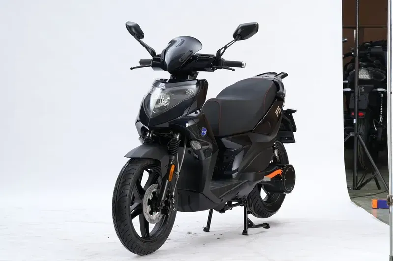 Elektromofa For Motion F3 - 100 Ah Lithiumakku, 25 km/h und 45 km/h