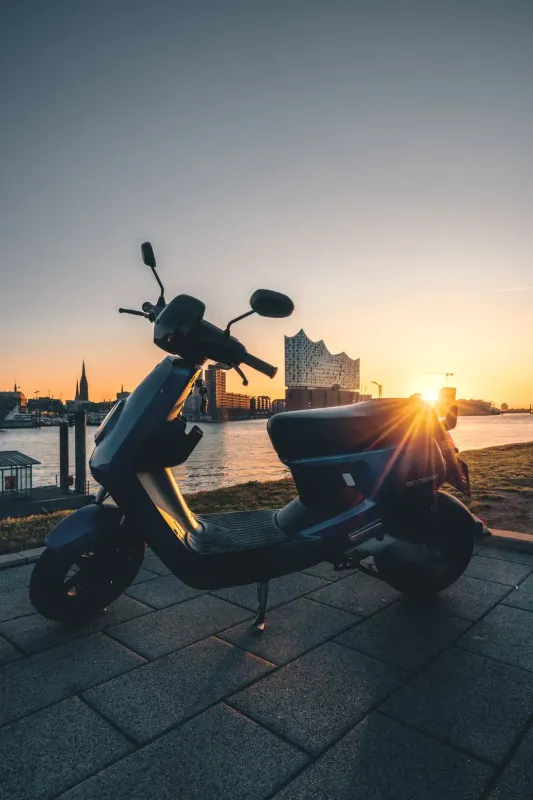 Elektroroller NIU 45 km/h, MQi+ Sport