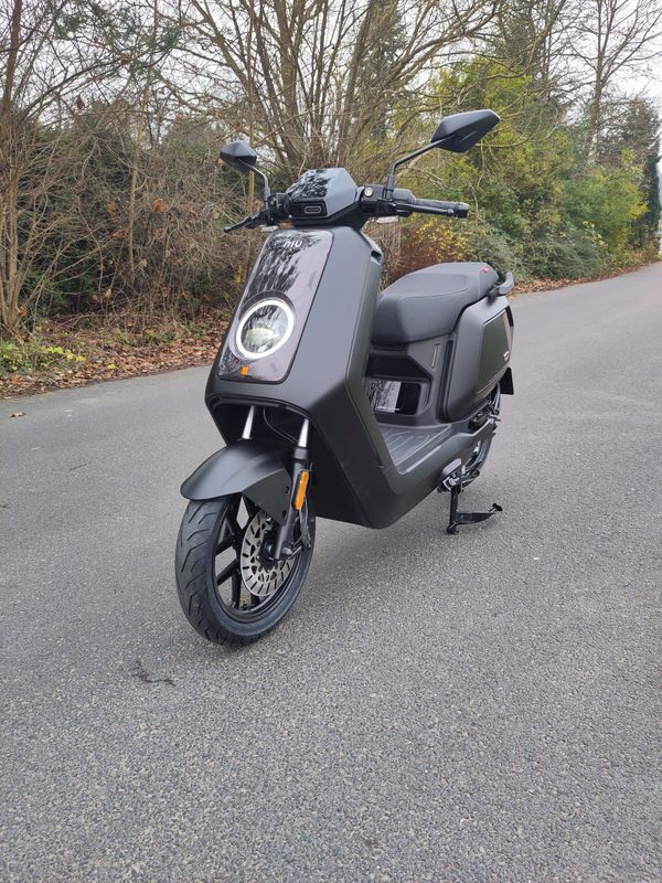 Elektroroller NIU NQiX 300 - 80 km/h