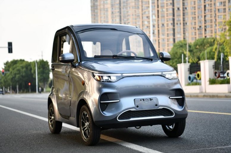 Kabinenroller Futura Flow Li - mit zwei Sitzen nebeneinander