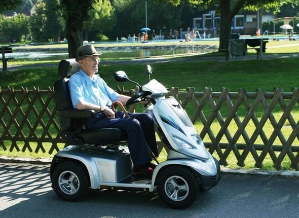 Krankenfahrstuhl Graf Carello GC9 - Dachsteinkönig, 10-15 km/h, 226kg Zuladung, 1800W