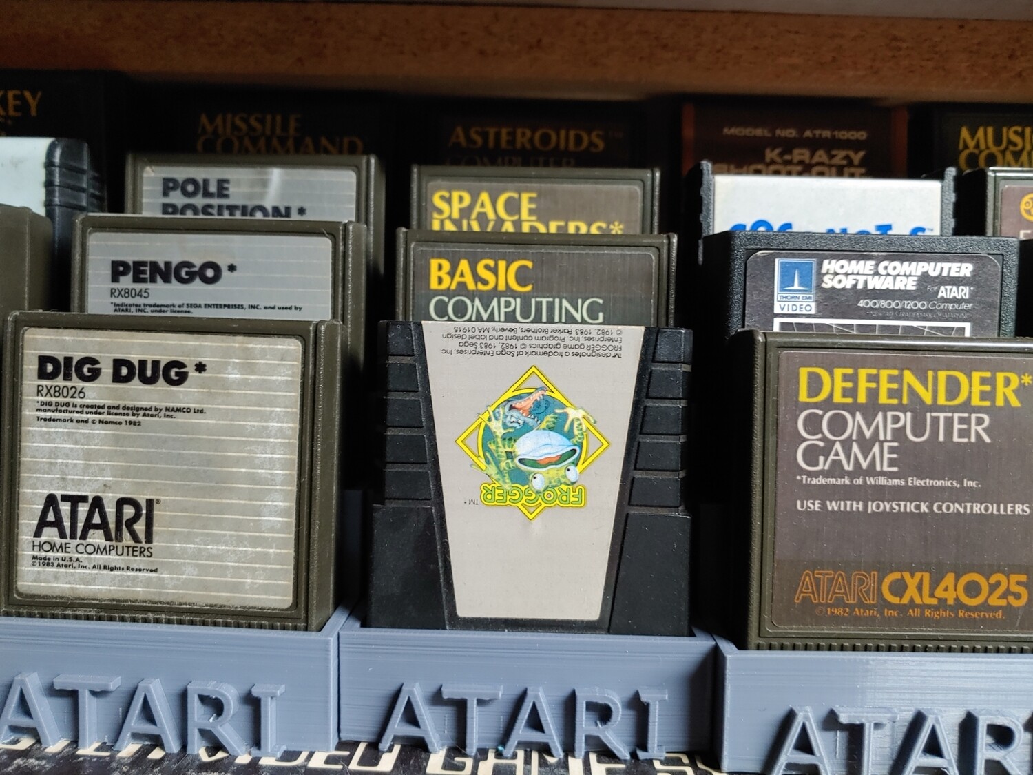 3d printed Atari 8 bit cartridge holder w/logo