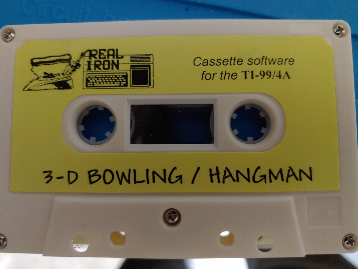 Real Iron - 3D Bowling/Hangman