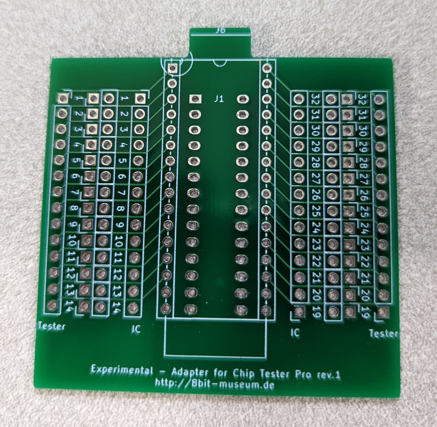 Retro chip tester adapter experimental