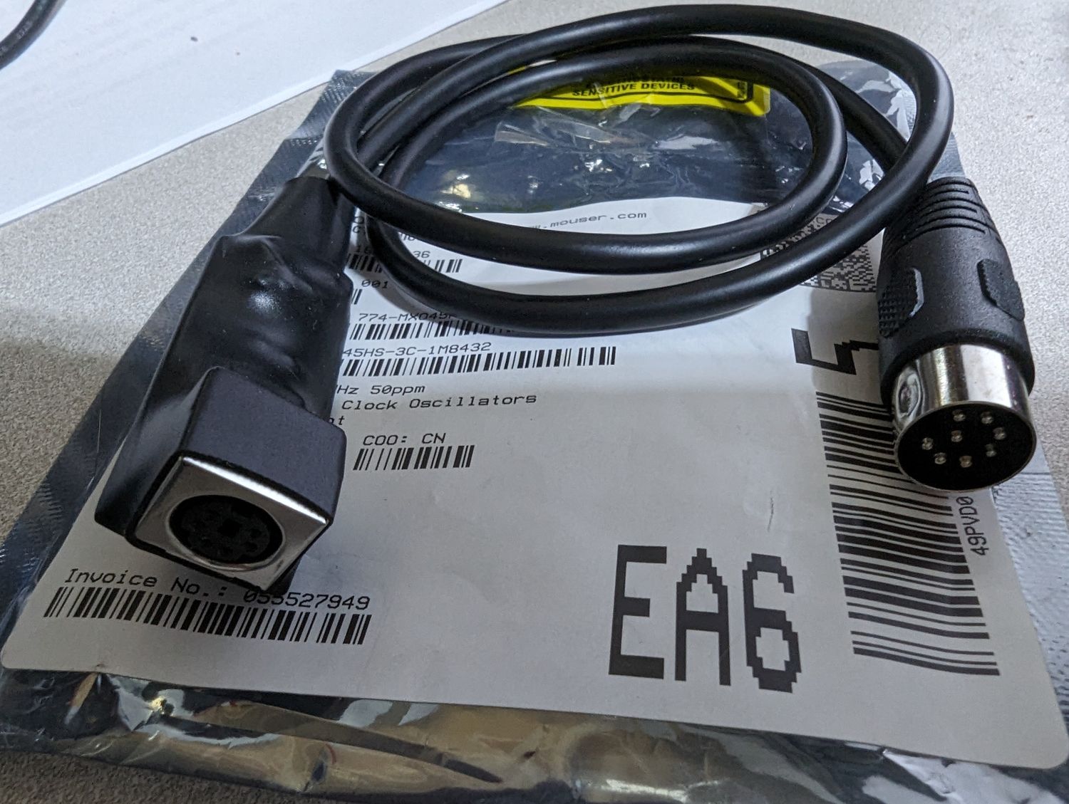 Tandy PC keyboard to PS2 adapter