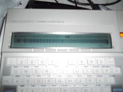 CC-40 18k ram complete in box - minor screen issues