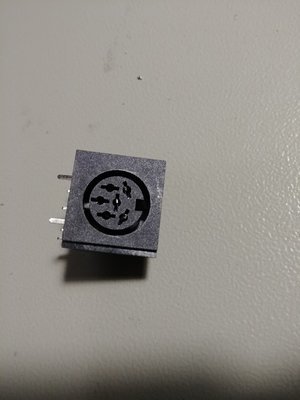 6 pin female DIN connector for pcb mount