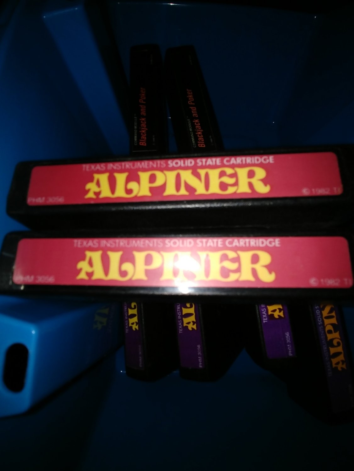 Alpiner black cart red label