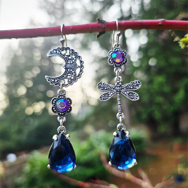 🌔Dragonfly Moon Earrings