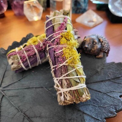 🌿Calendula Sage Smudging Stick