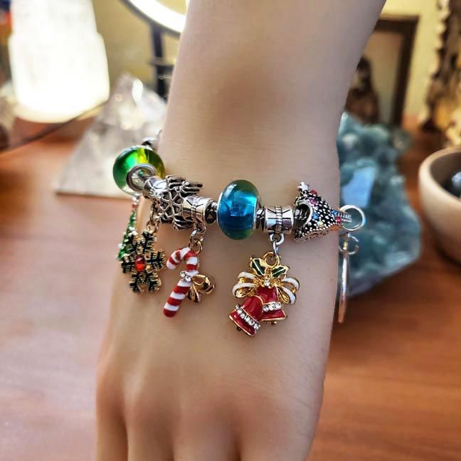 Christmas Charms DIY Bracelet