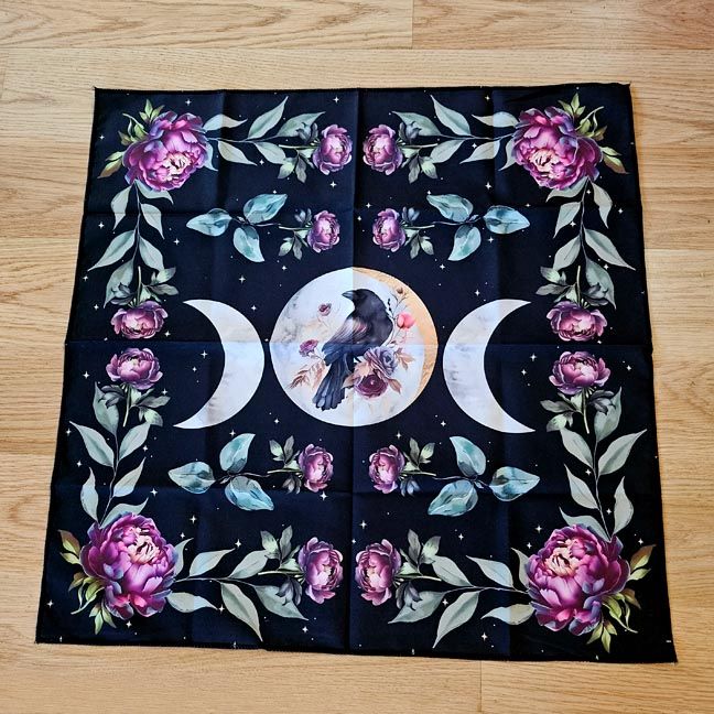 🐦‍⬛Triple Moon Crow Altar Cloth