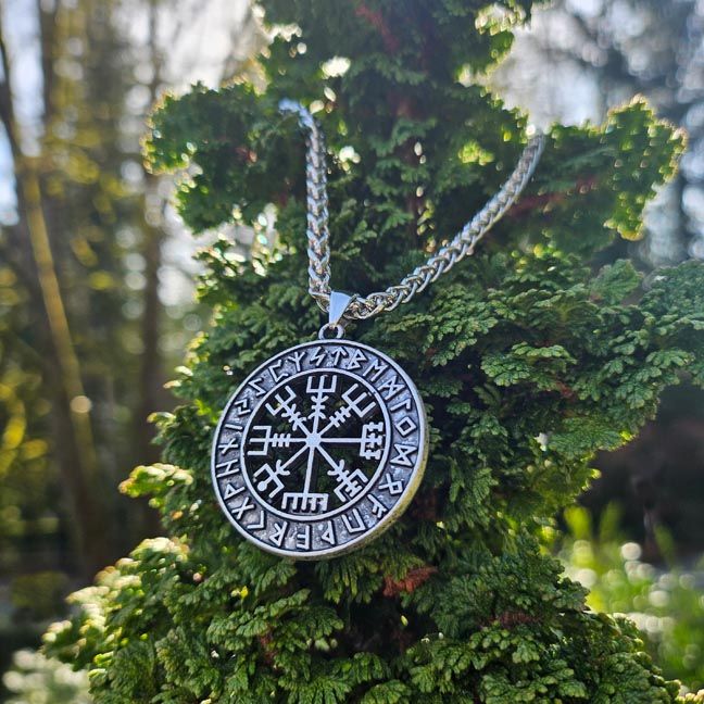 🧭Vegvisir Viking Compass Pendant
