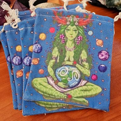 🌍 Gaia Pouch