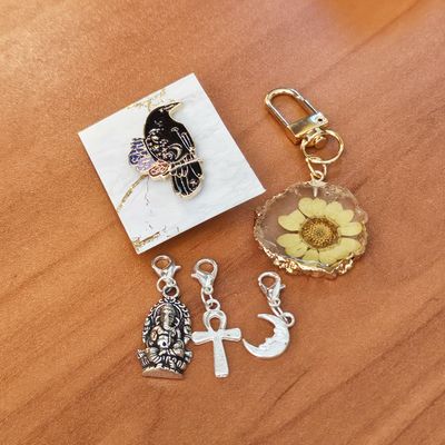 🔑Key Rings and Charms