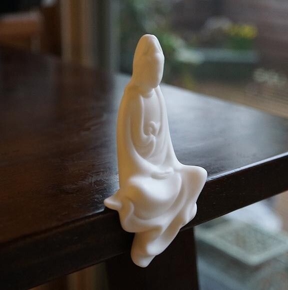 🧘‍♀️Kuan Yin Porcelain Figurine
