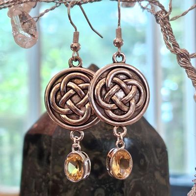 🔆 Eternal Light Earrings