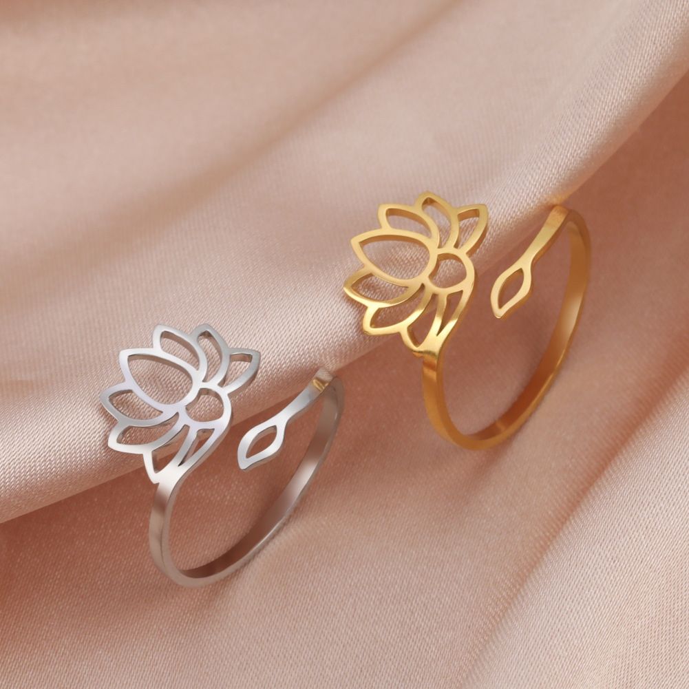 🪷​Lotus Bloom Ring